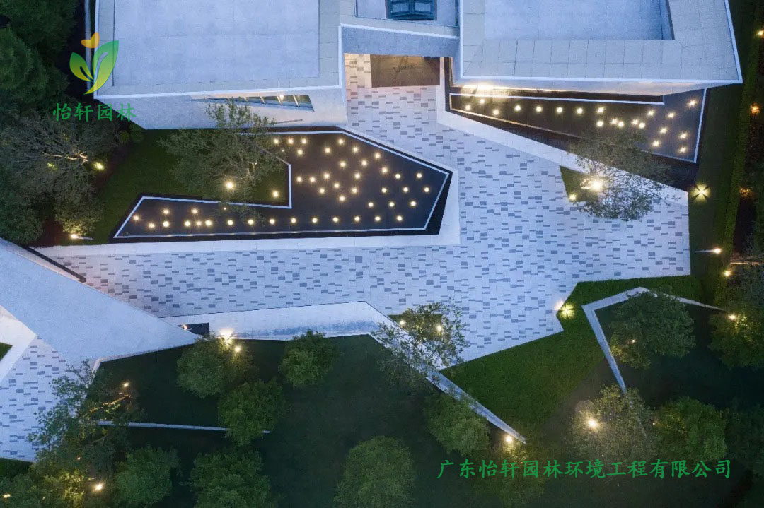 南寧中南十洲展示區(qū)綠化工程實景圖