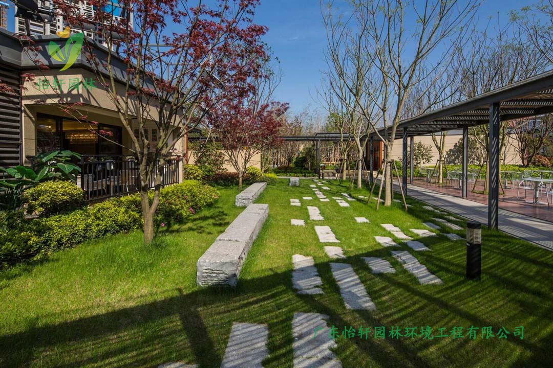萬科魅力之城小區(qū)公園綠化工程實景圖