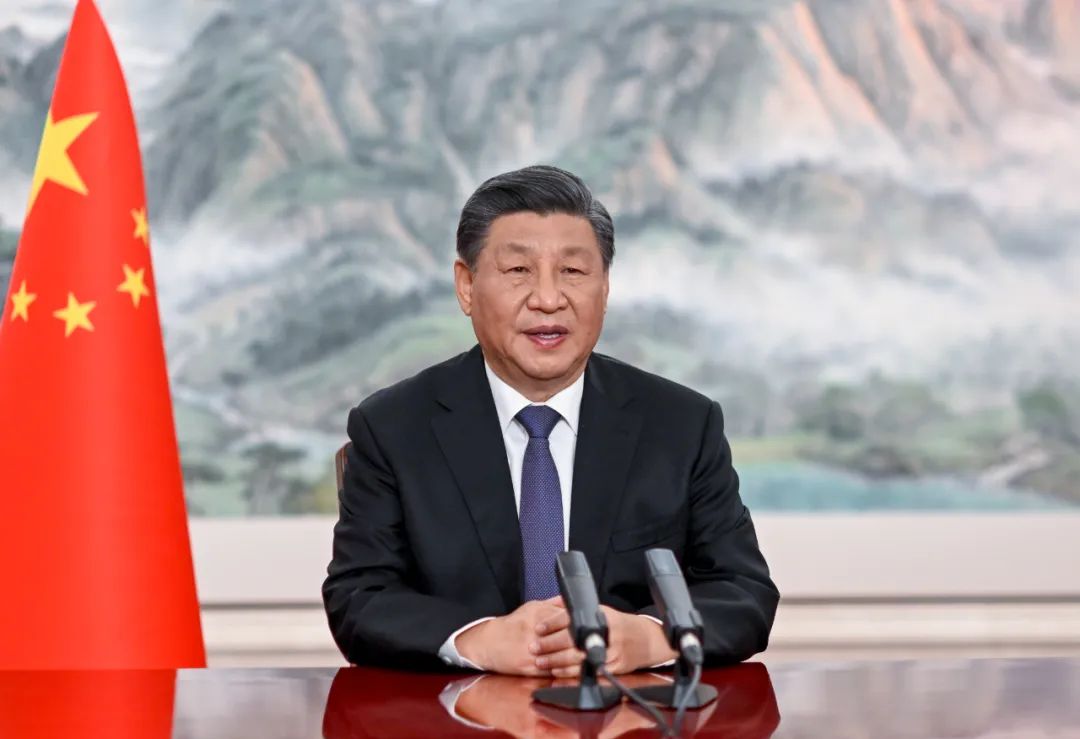 12月15日晚，國家主席習(xí)近平以視頻方式向在加拿大蒙特利爾舉行的《生物多樣性公約》第十五次締約方大會第二階段高級別會議開幕式致辭。新華社記者 李學(xué)仁 攝
